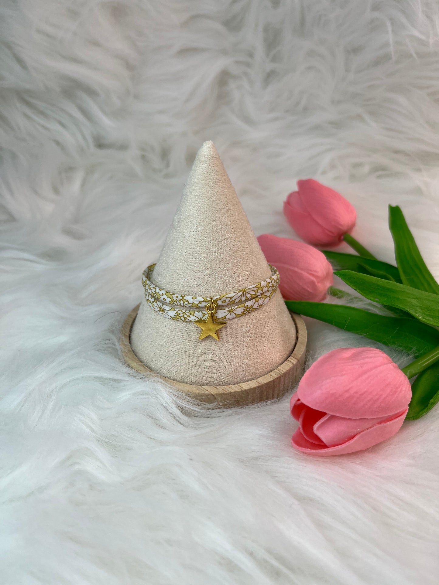🌼Bracelet Suzanne à breloque 🌼
